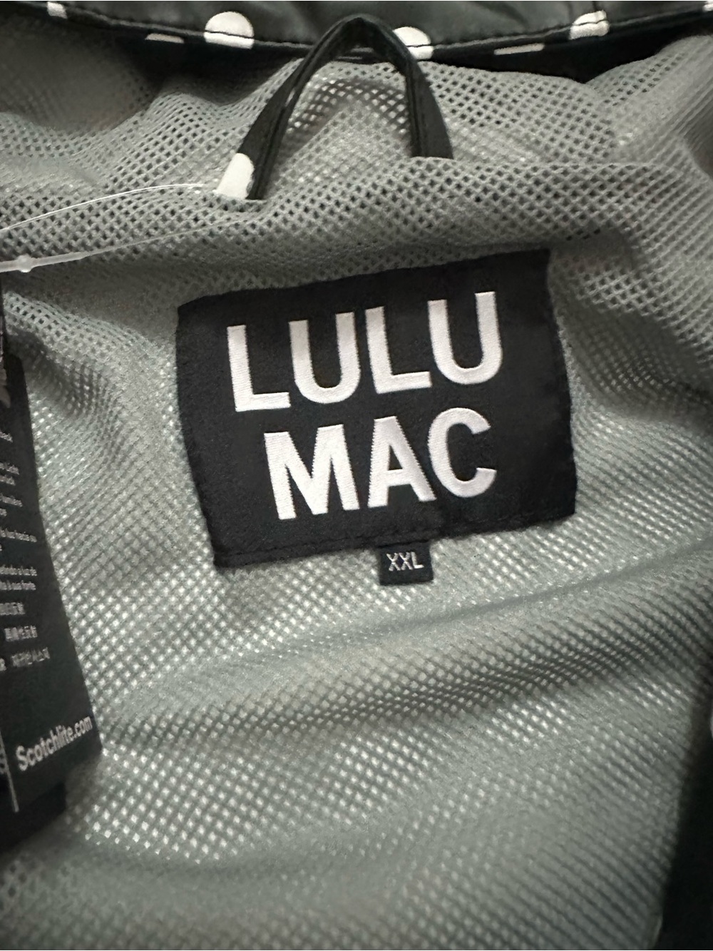 Lulu Mac polka dot hooded rain jacket in black/white - Picture 4 of 10